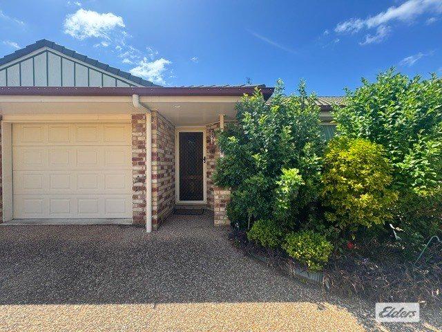 Comfortable Two Bedroom Unit with Lock Up Garage