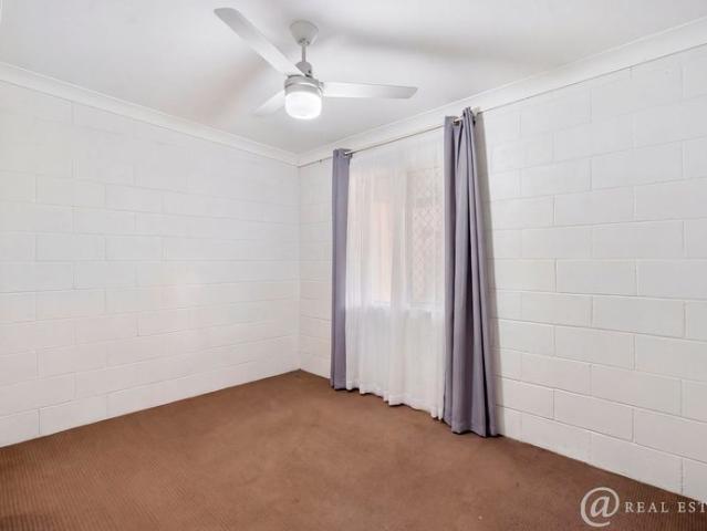 Comfortable Two Bedroom Unit with Secure Outdoor Living