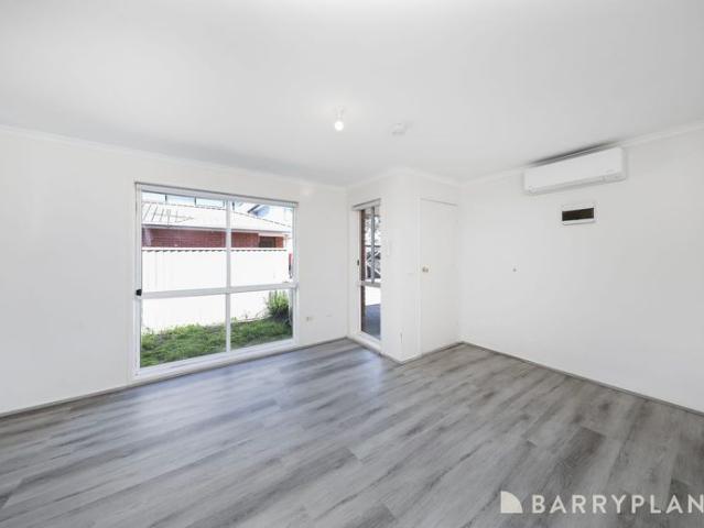Comfortable Two Bedroom Unit with Spacious Backyard