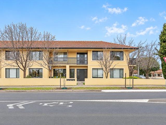 Comfortable Two Bedroom Unit