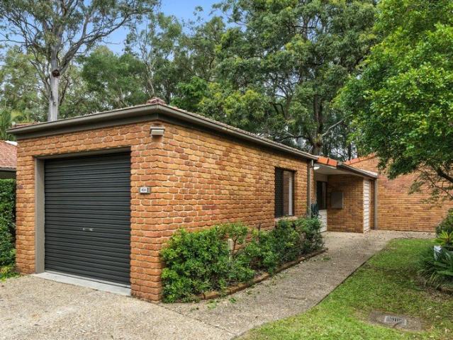 Comfortable Two Bedroom Villa with Attached Garage