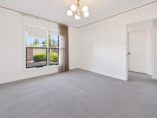 Comfortable Two Bedroom Home in a Great Location