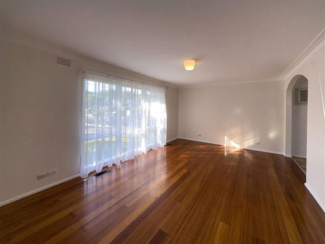 Comfortable Two Bedroom Home in Convenient Location
