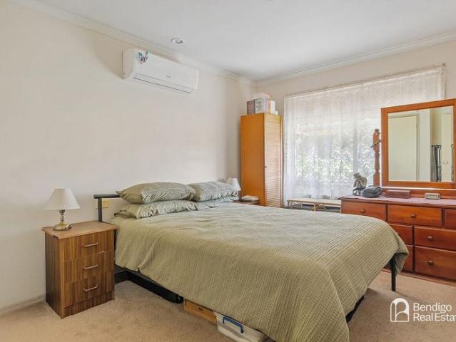 COMFORTABLE TWO BEDROOM HOME IN GOLDEN SQUARE