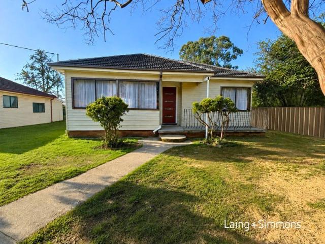 Comfortable two bedroom home in prime location