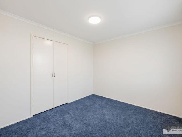 COMFORTABLE UNIT IN QUIET, CONVENIENT AREA