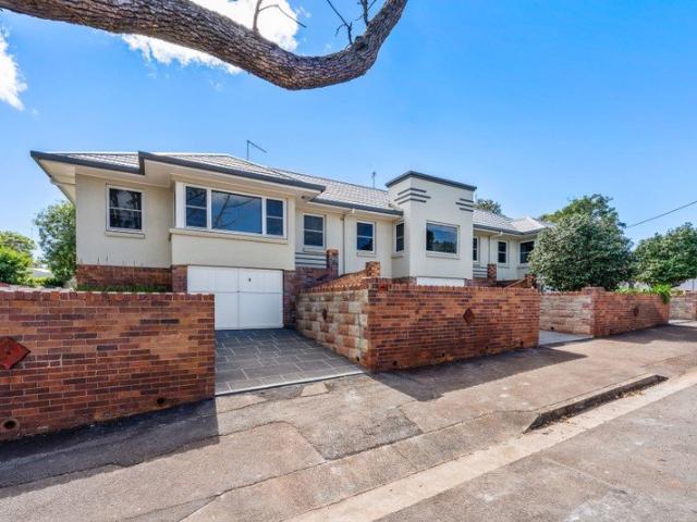 Comfortable Unit Living Close to the CBD