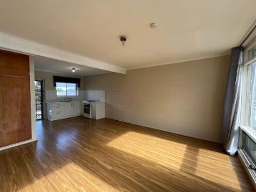 Comfortable Upstairs Unit in Prime Northern Suburbs Location