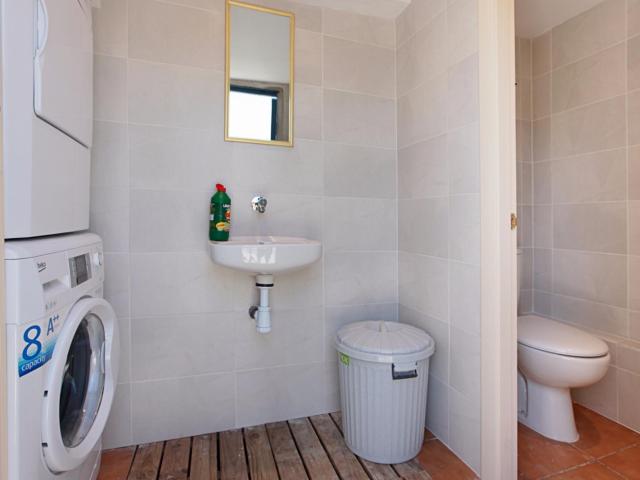 Comfortable and bright double ensuite bedroom in El Raval