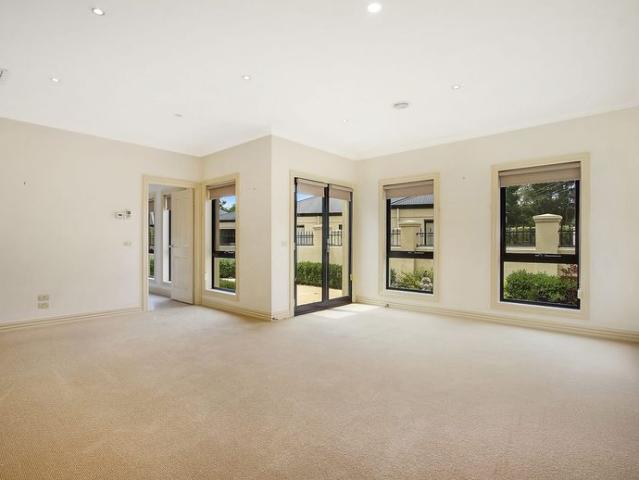 COMFORTABLE AND LOW MAINTENANCE LIVING