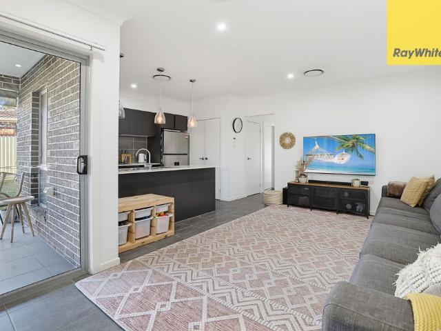 Comfortable and spacious family residence near amenities