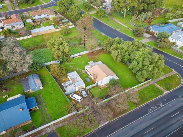 Comfortable and quaint on a large block!
