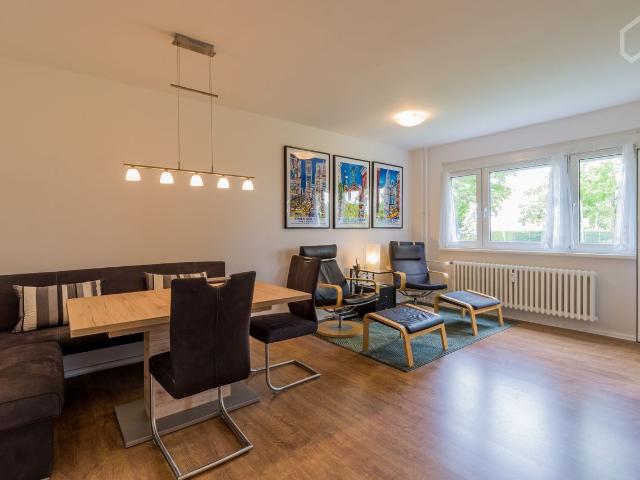 Comfortable and quiet 2 room apartment in Berlin Lichtenrade, close to S Bahn, 18 min. to Potsdamer Platz, Berlin Amsterdam Apartments for Rent