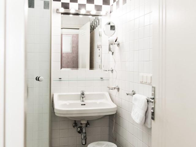 Comfortable apartment in the city center, Vienna Amsterdam Apartments for Rent