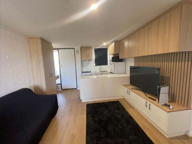Comfortable Apartment Living in a Convenient Bayswater Location