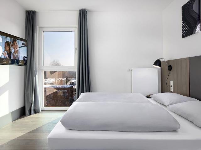Comfortable Apartment with a separate bedroom in Frankfurt