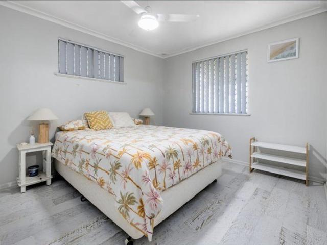 Comfortable Beachside home close to heart of village