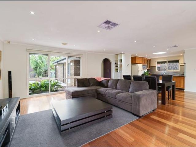 Comfortable Bell Post Hill Living
