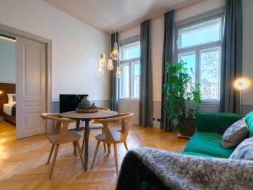 Comfortable business apartment with lift and air conditioning