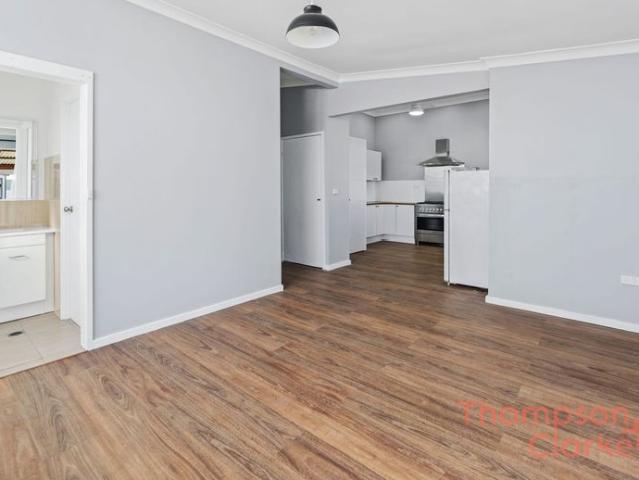 Comfortable & Convenient Cottage Home!