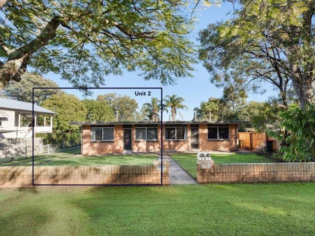 Comfortable & Convenient Duplex Living With Lawn Maintenance Included