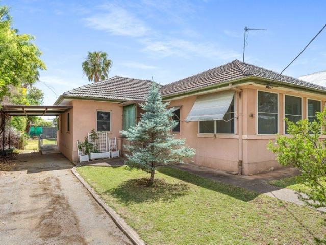 Comfortable & Convenient Family Home in a Quiet Location
