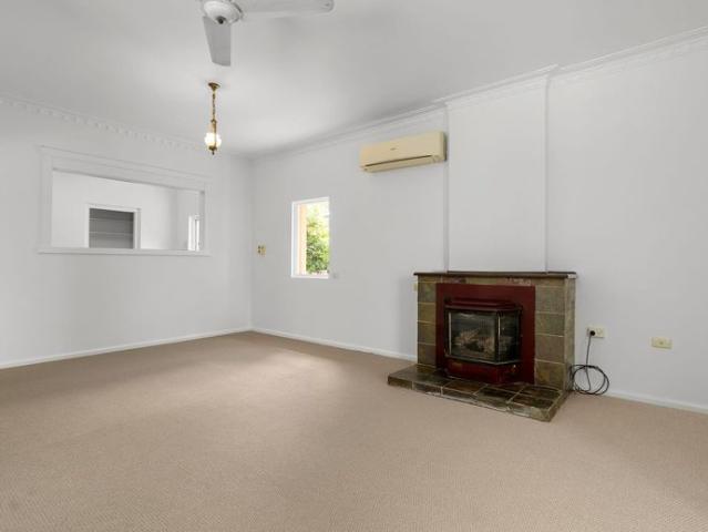 Comfortable & Convenient Family Home in a Quiet Location