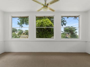 Comfortable & Convenient Family Home in a Quiet Location