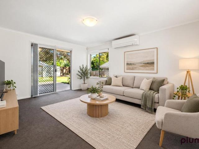 Comfortable & Convenient Family Living in Chapel Hill