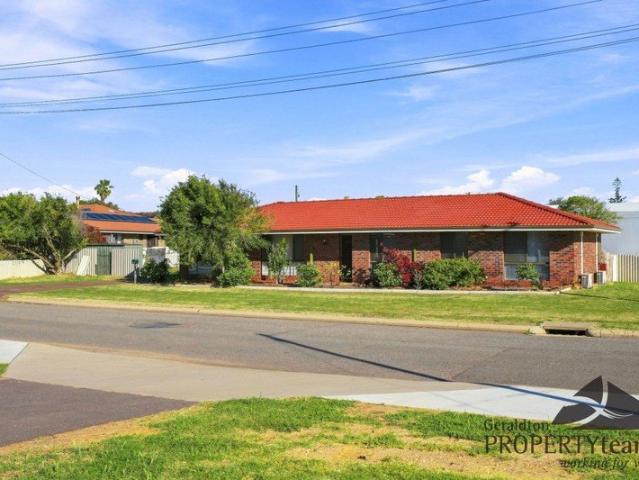 Comfortable & Convenient Living 11 Olive Street