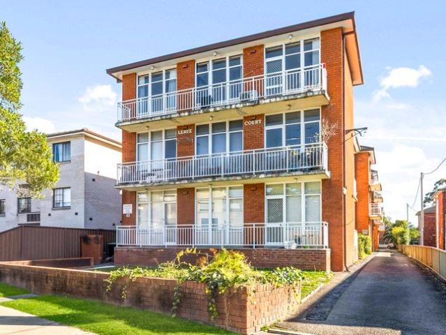 Comfortable & Convenient Living in the Heart of Campsie