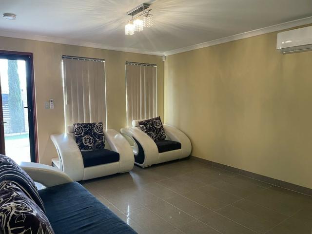 Comfortable & Convenient Living in the Heart of Greenfields