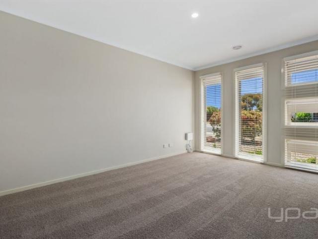 Comfortable & Convenient Living in the Heart of Kurunjang