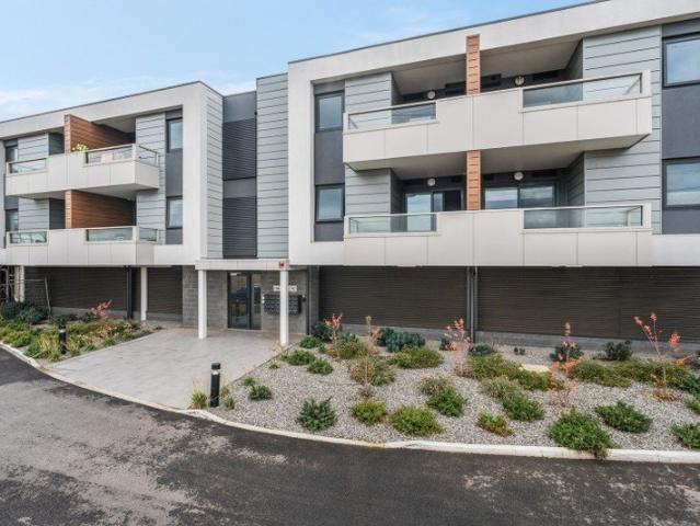 Comfortable, convenient living in the heart of Highton