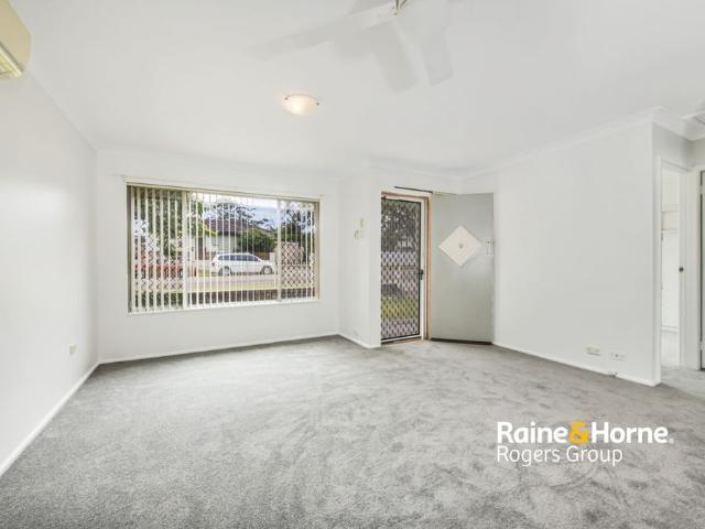 Comfortable & Convenient Living in the Heart of Lake Haven