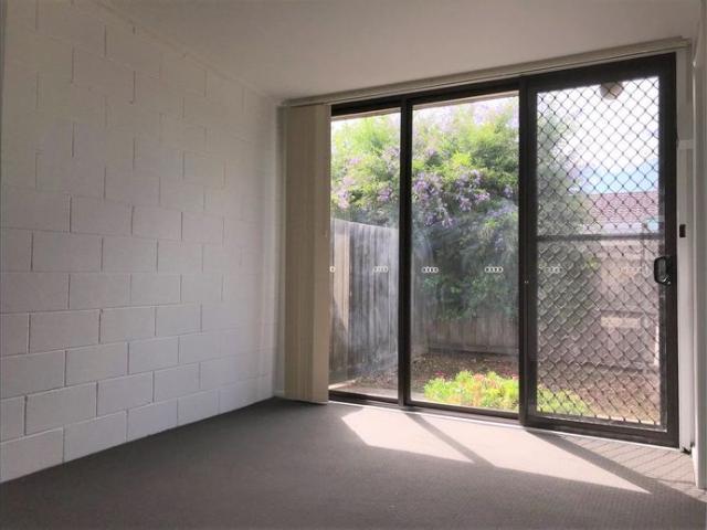 Comfortable, Convenient Living in the Heart of Newcomb!