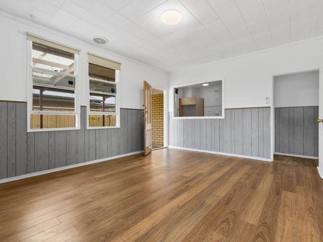 Comfortable & Convenient Living in West Richmond