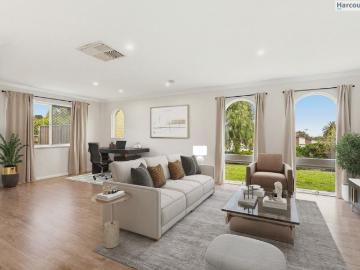 Comfortable & Convenient Living in a Desirable Location!