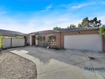 Comfortable & Convenient Living in a Great Harkness Location