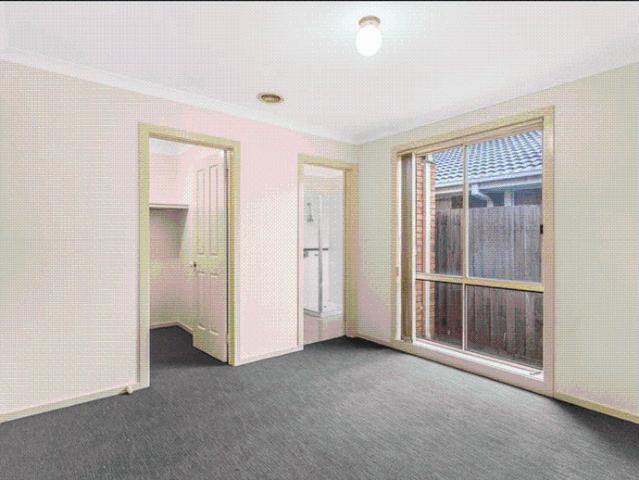 Comfortable & Convenient Living in a Quiet Court Location!