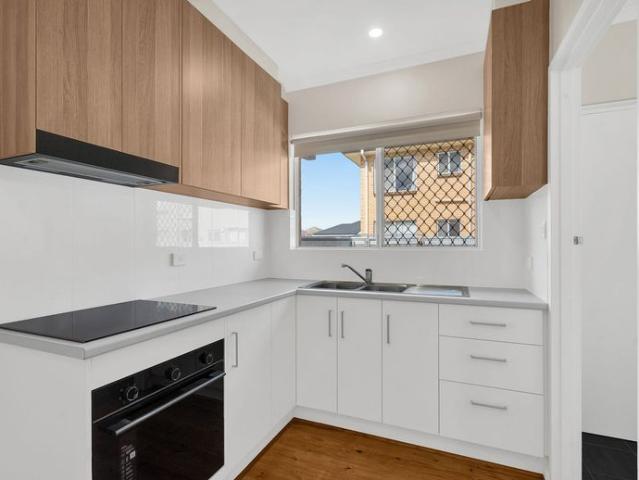 Comfortable & Convenient Living in Findon