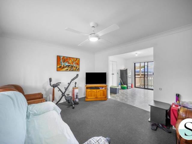 Comfortable Convenient Living in Gwandalan