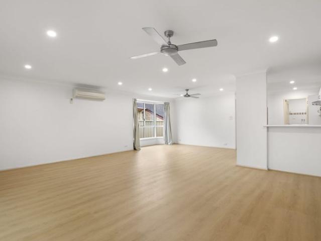 Comfortable & Convenient Living in North Lambton