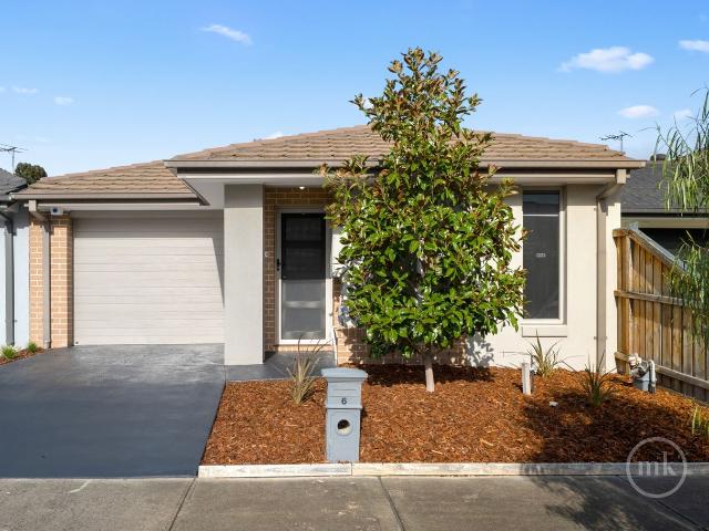 Comfortable, Convenient & Low Maintenance Living