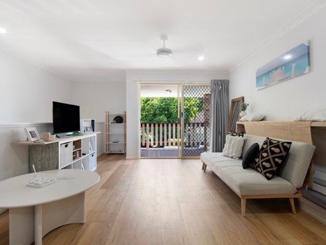 Comfortable, Convenient Townhouse Living Low BC