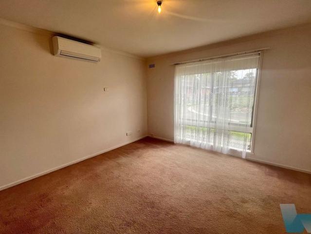 COMFORTABLE & CONVENIENT UNIT