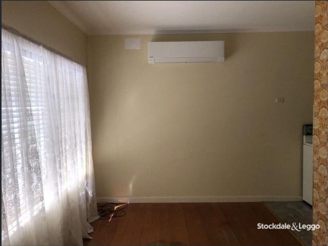 COMFORTABLE & CONVENIENT 2 BEDROOM UNIT