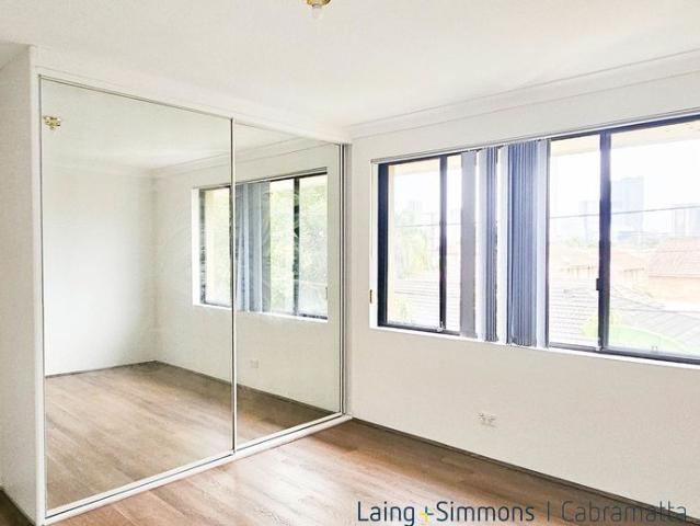 COMFORTABLE & CONVENIENT 2 BEDROOM LIVING