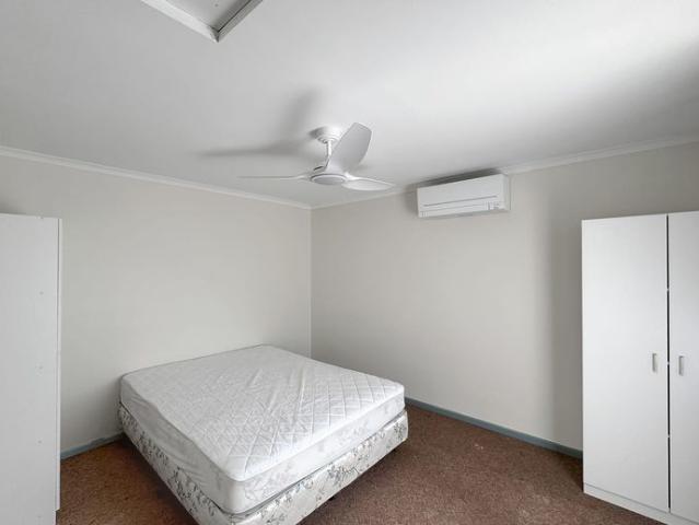 Comfortable Coastal Living in Tumby Bay