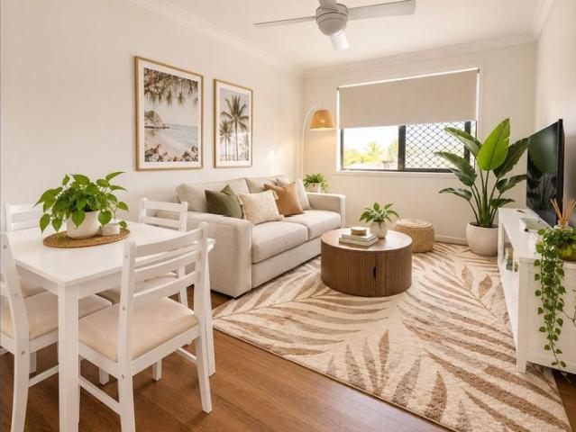 Comfortable Coastal Living in a Convenient Location